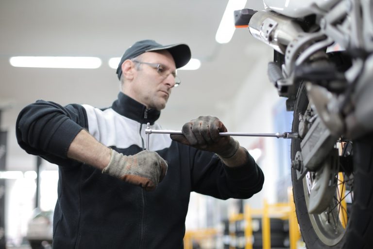 How to Be Successful as a Mobile Auto Mechanic